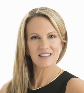 Portrait of Cindy Arnet, REALTOR®